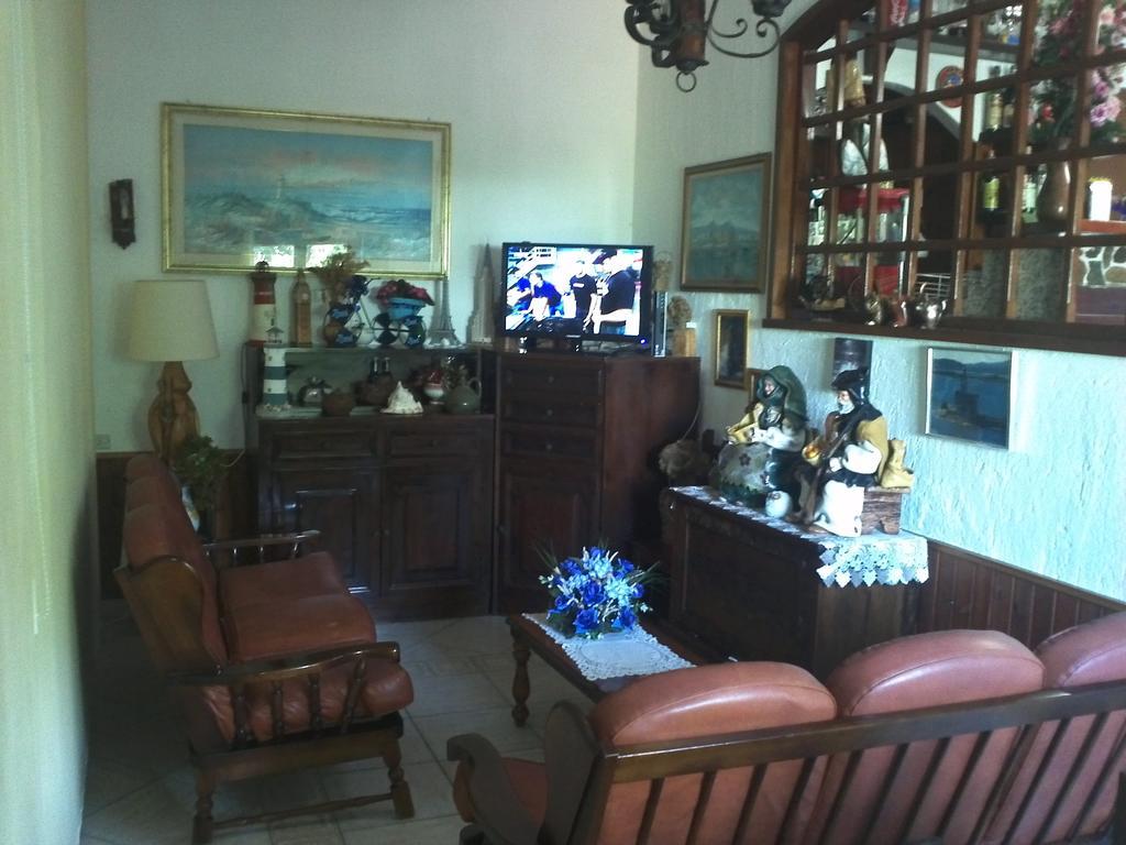 Hotel Abbaruja ออลเบีย ภายนอก รูปภาพ